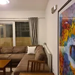 Spacious With Own Garden And Balcony *