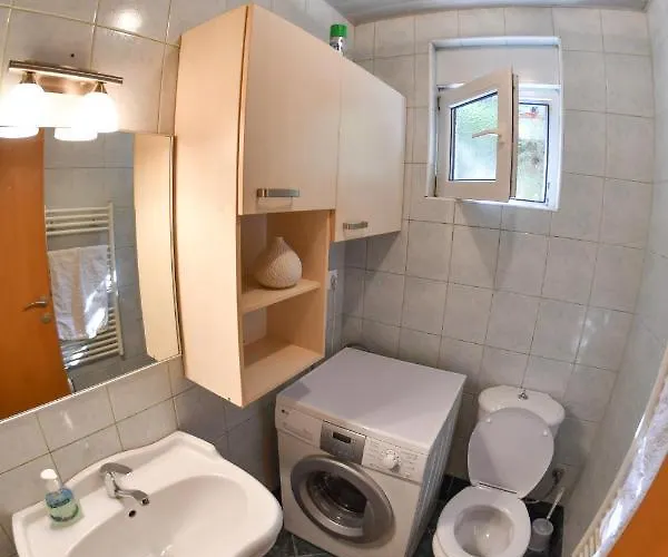 Spacious With Own Garden And Balcony * Skopje